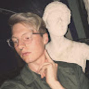 Meet your Posher, Devin